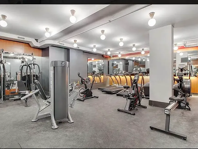 1802 Ocean Ave #1B — Photo 14