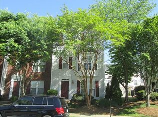 8055 Bristle Toe Ln, Charlotte, NC 28277