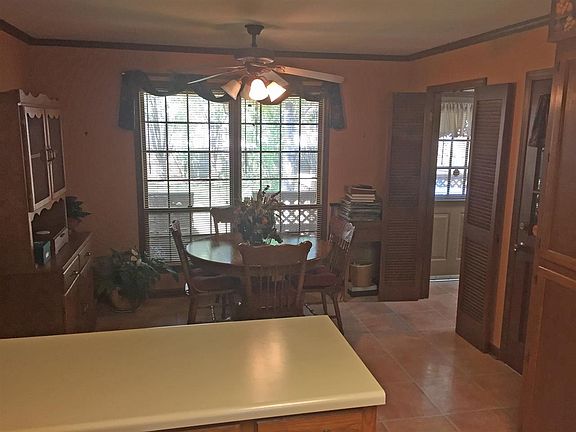 5th image of 25 Laplace Dr