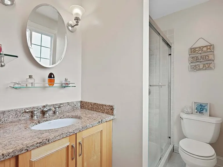 2205 S Bradford Dr — Photo 6