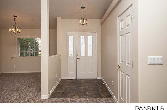 2nd image of 873 S Lakeview Dr