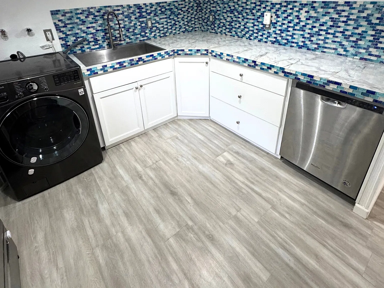 2 bed, 600 sqft, $1,850 — Photo 3
