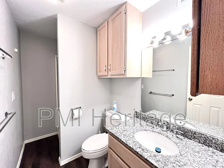 40 Portsmouth Dr — Photo 39