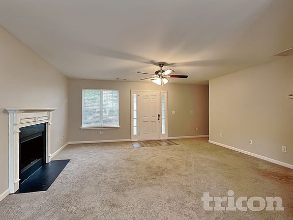 3rd image of 110 Summerbrook Rd
