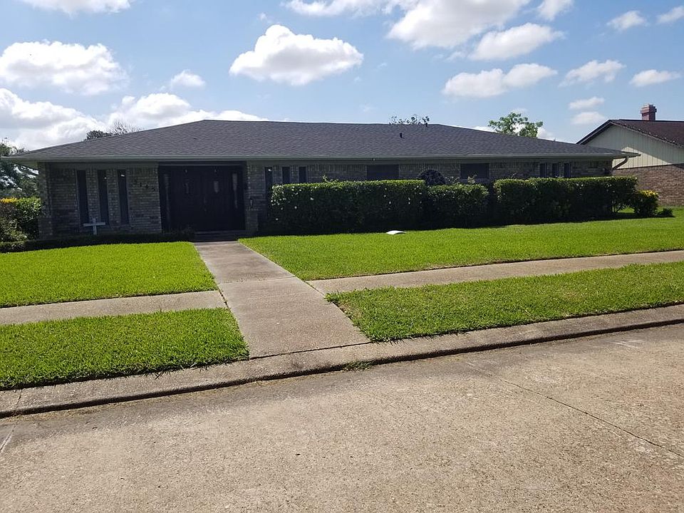 1st image of 3145 Greenwillow Dr