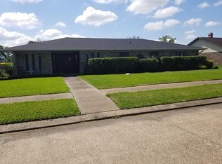 3145 Greenwillow Dr, Port Neches, TX 77651