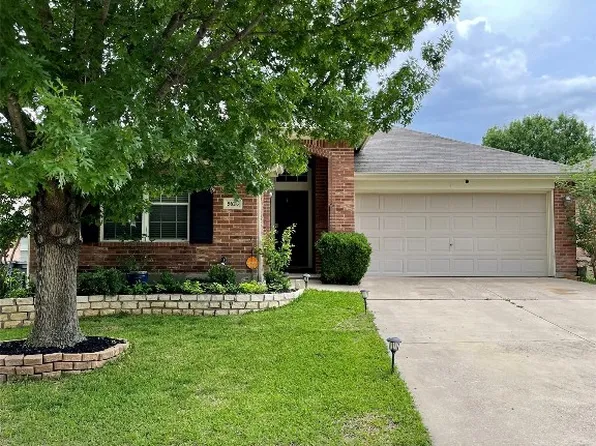 5620 Broken Gap Dr, Fort Worth, TX 76179