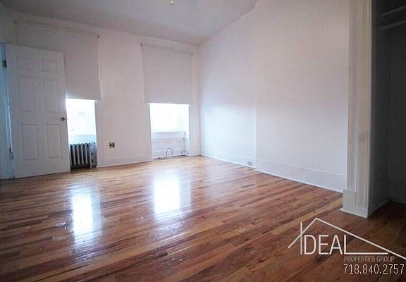 4th image of 221 18th St