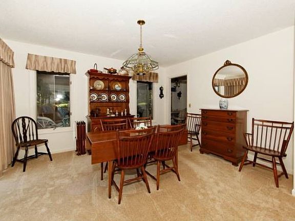 3rd image of 47 Headlands Dr