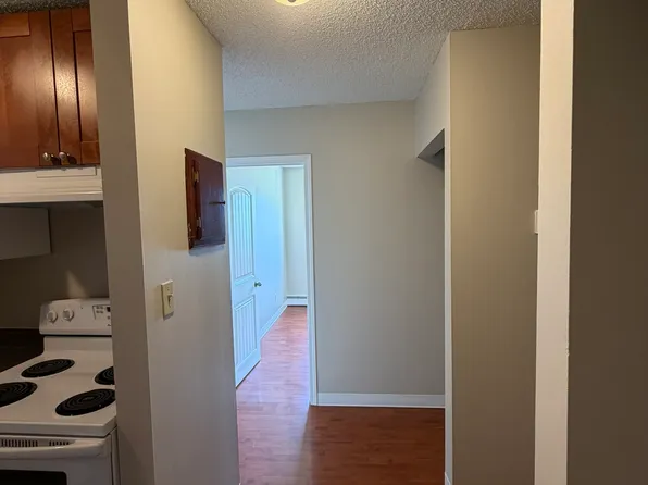 10130 154th St NW #13, Edmonton, AB T5P 2H3