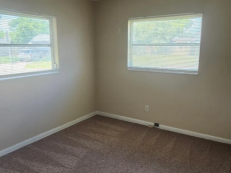 1003 Coronado Dr — Photo 17
