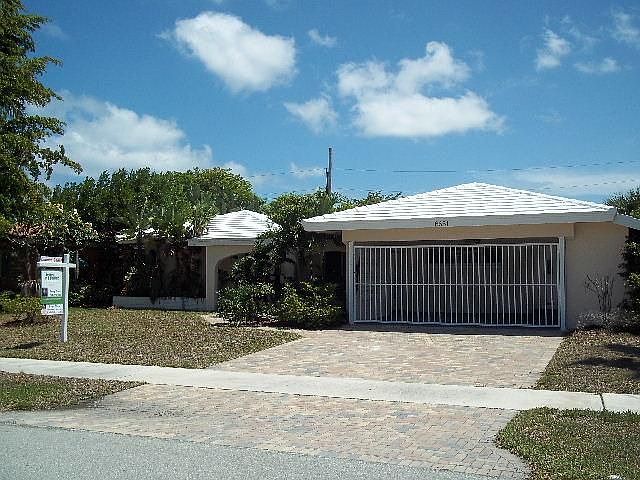 1st image of 6651 NE 21st Ln