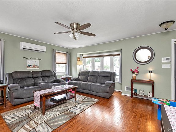 3rd image of 3917 Miller Place
