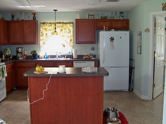 3rd image of 3073 Polaris Ave SE