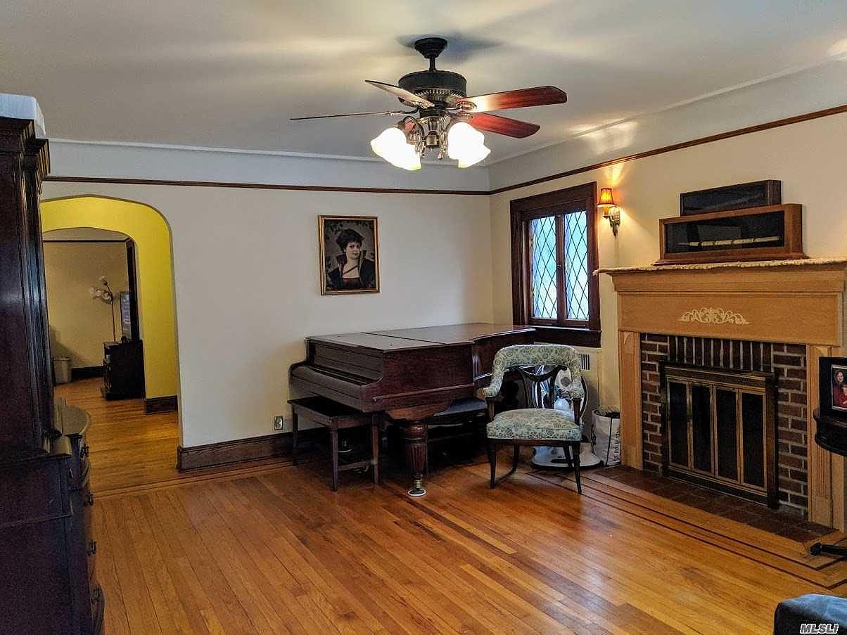 142 Livingston Ave, Babylon, NY 11702 Zillow