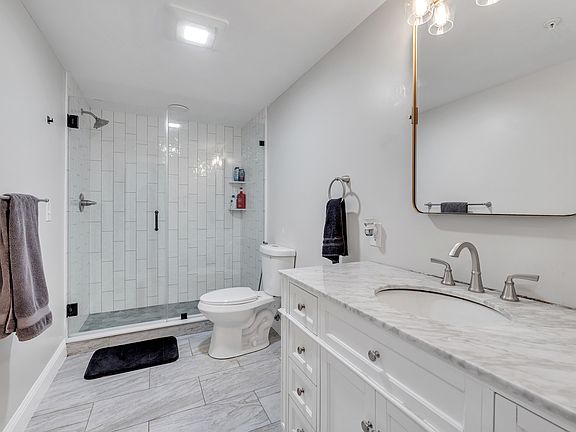 4th image of 51 Beaver St #2