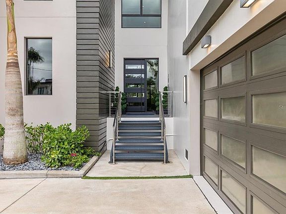 3rd image of 5131 W NEPTUNE WAY