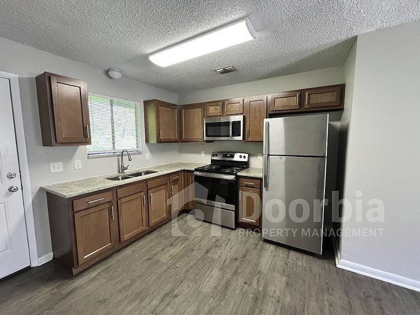 1st image of 5026 Westchase Ct #4