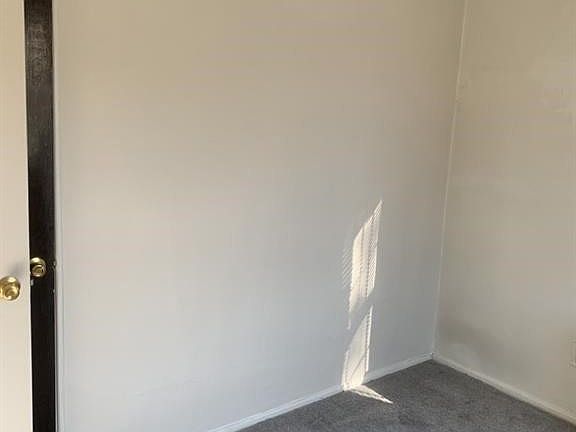 5th image of 544 Corona Ave