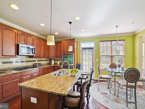 5th image of 22755 Sweetspire Dr