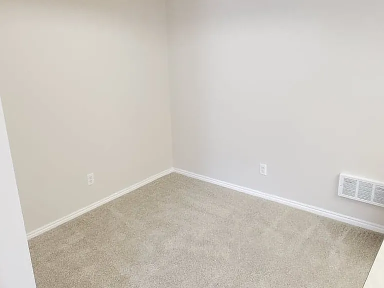 Parkwood Pointe Apartments — Photo 75
