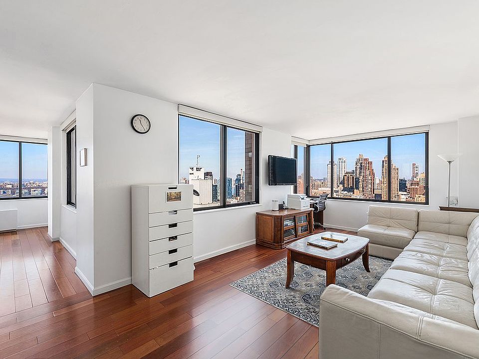 1st image of 350 W 50th St #Ph2c