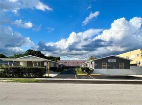2215 Madison St, Hollywood, FL