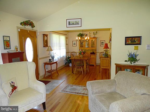 5th image of 2432 Owen Dr