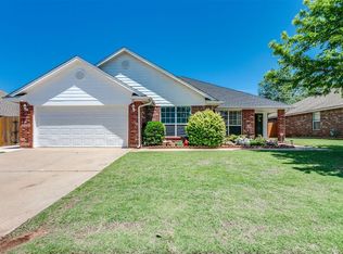 10608 Ashford Dr, Yukon, OK 73099