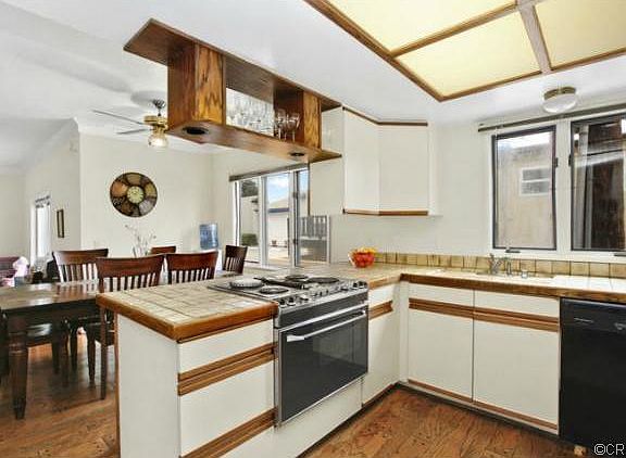 3rd image of 405 Poppy Ave #2