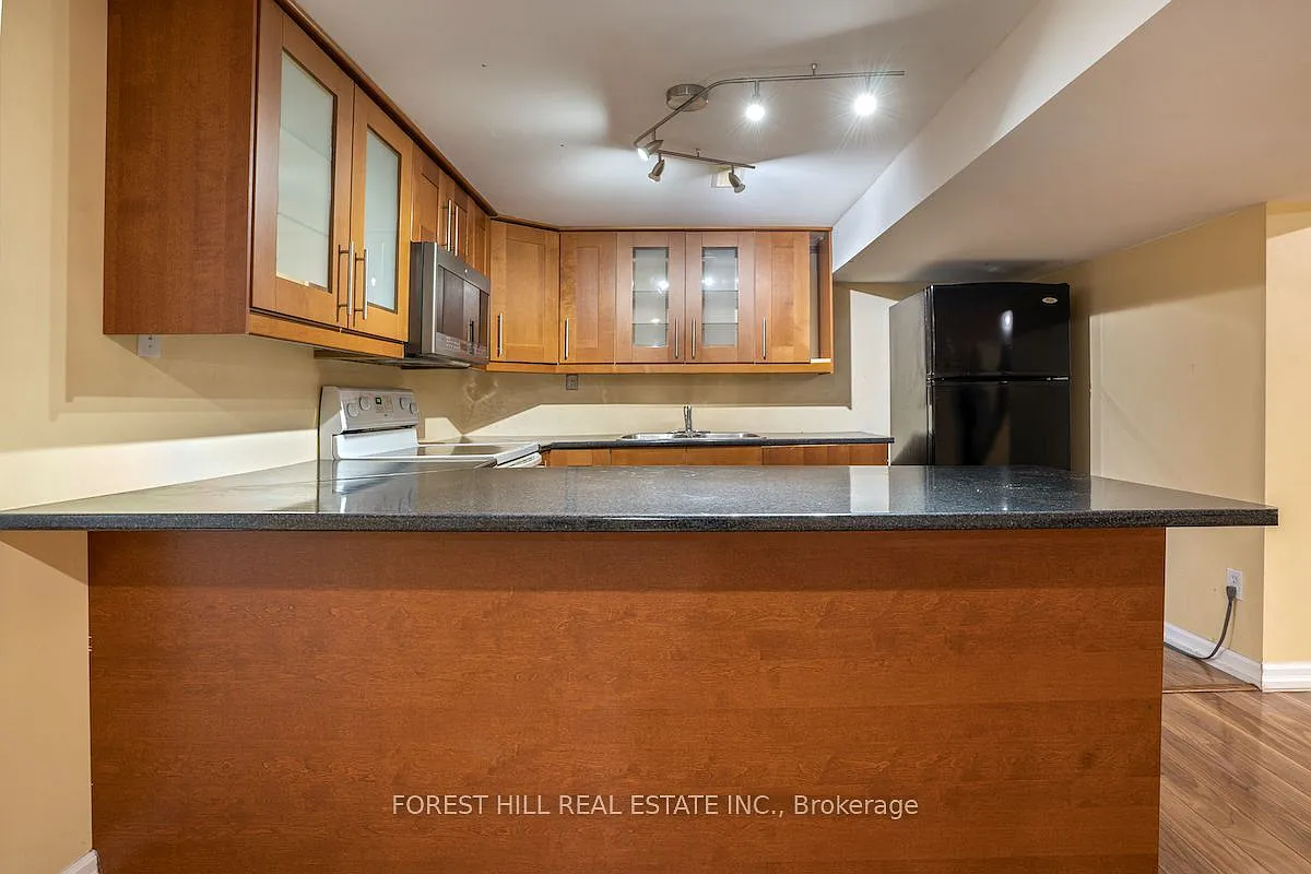 2 bed, $1,800 — Photo 2