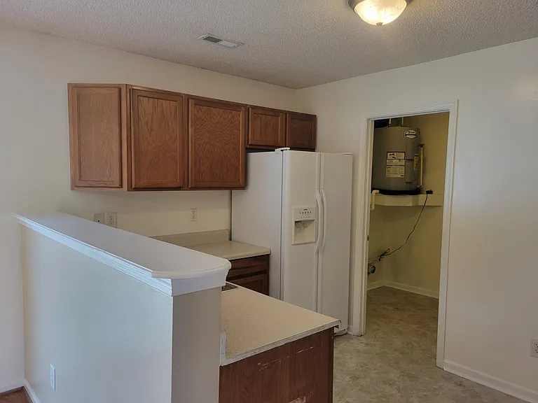 209 Meadowlark Ln — Photo 11