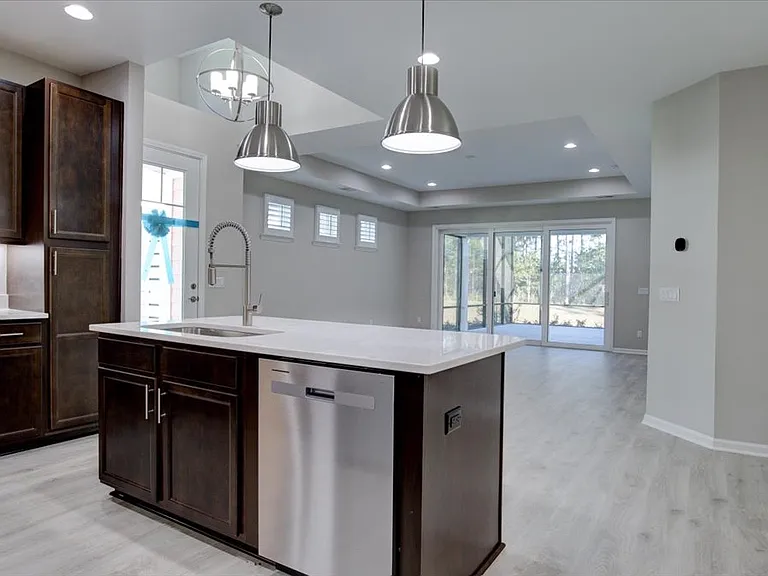 363 Harborside Dr — Photo 11