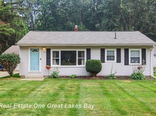 1135 W Moore Rd, Saginaw, MI 48601
