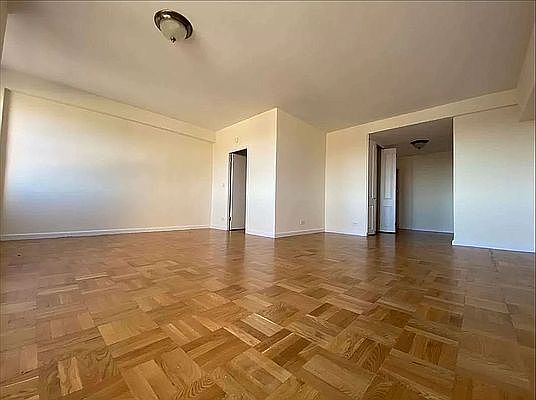 4th image of 245 E 19th St APT 7P