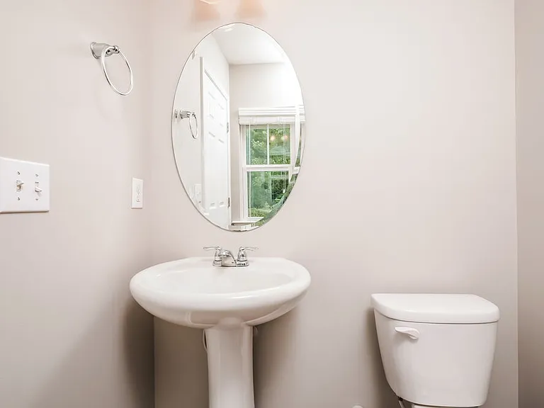 84 Pamlico Dr — Photo 16