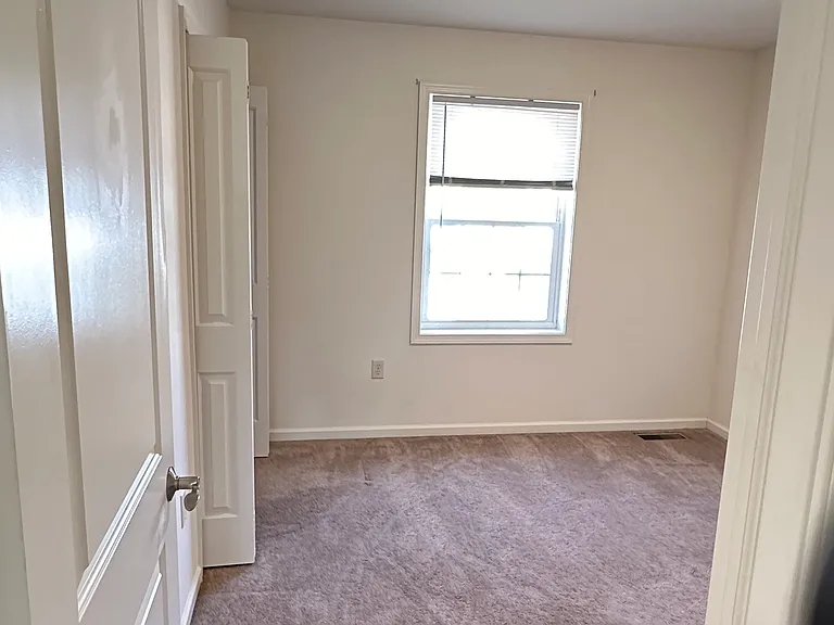 110 Nolan Dr — Photo 31