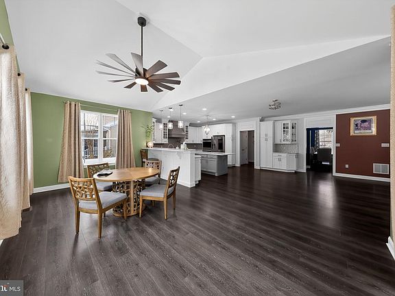3rd image of 129 Meridian Blvd