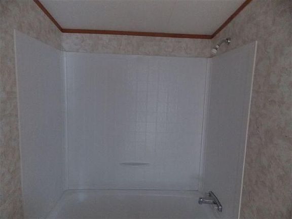 2nd image of 401 Primrose Ct