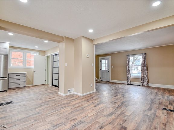 4th image of 7372 Cadle Ave