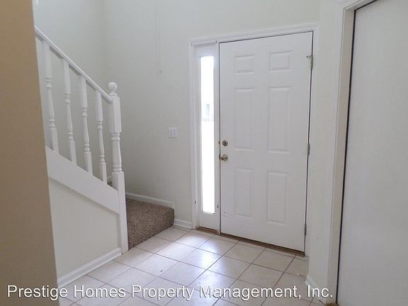 2nd image of 122 W Briar Dr