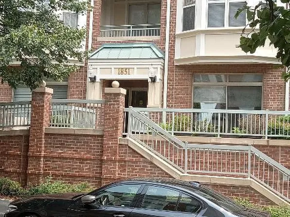 1851 Stratford Park Pl APT 106, Reston, VA 20190