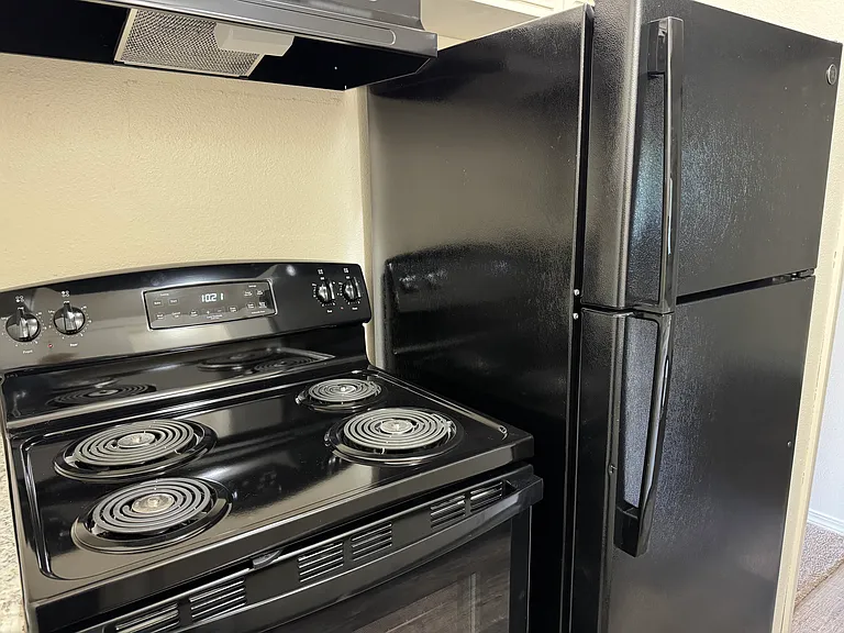 Middle Grove Apartments — Photo 5