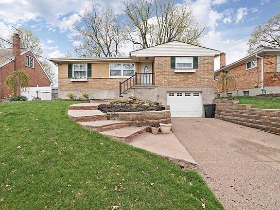 2nd image of 586 Covedale Ave