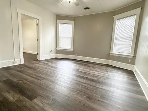 2034 W 44th St #Up, Cleveland, OH 44113