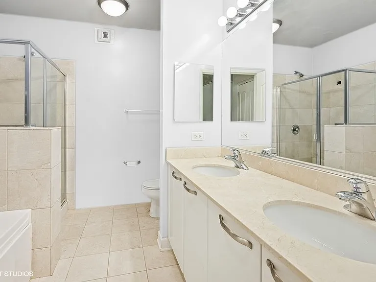 450 E Waterside Dr #1808 — Photo 9