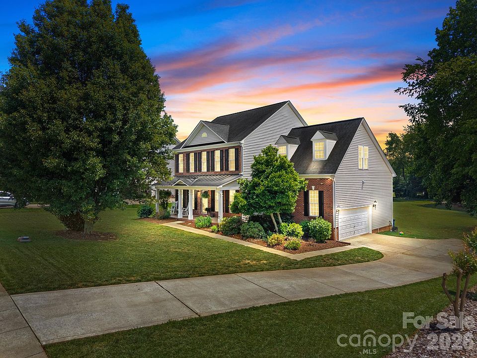 1st image of 125 Sundown Cove Dr