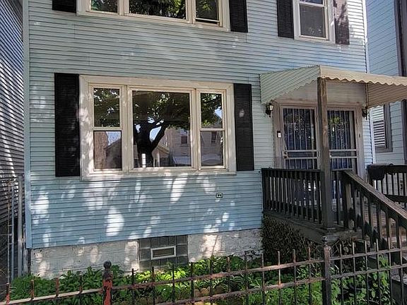 2nd image of 3749 S Union Ave
