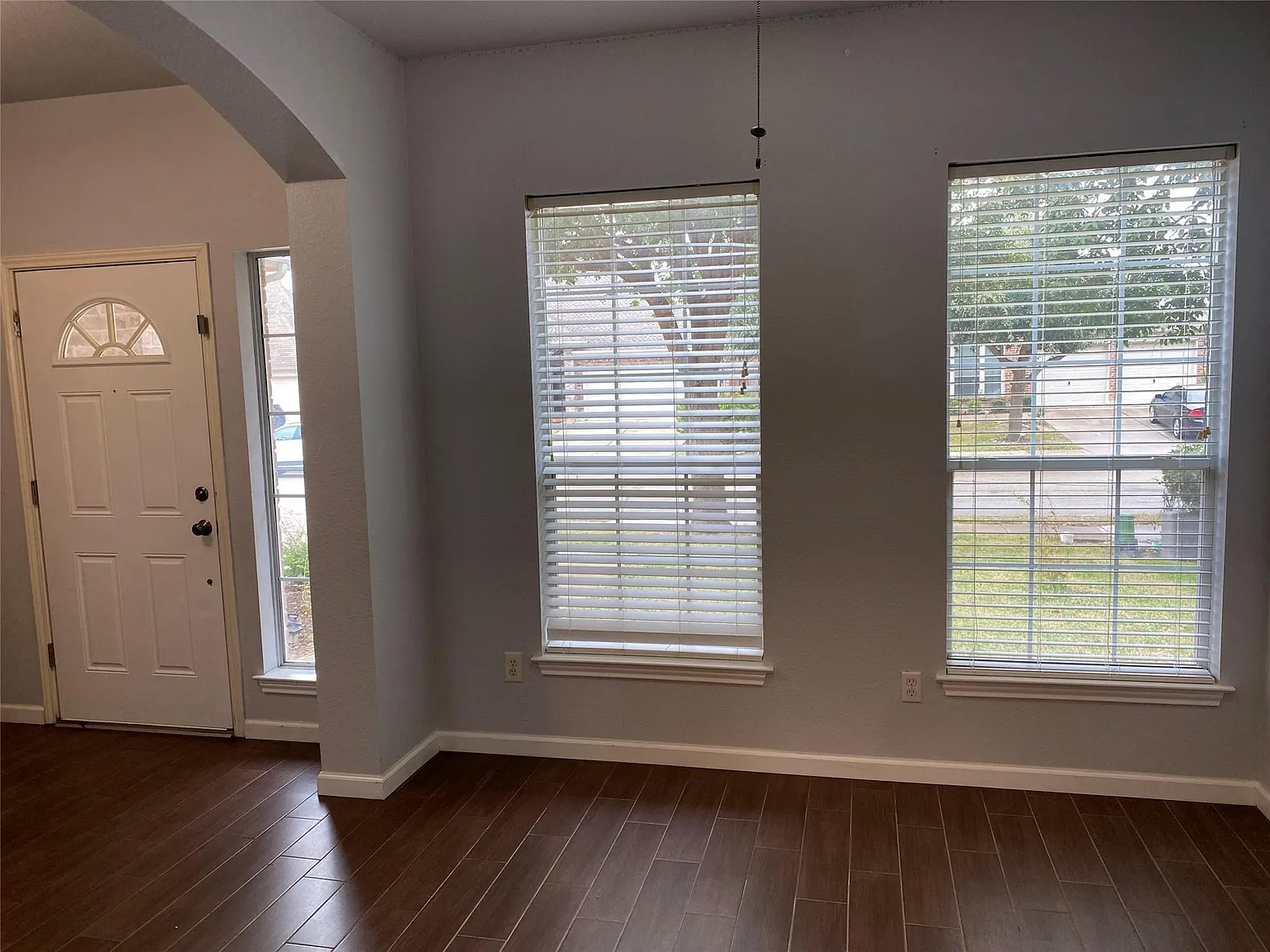 4 bed, 2.5 bath, 2248 sqft, $2,250 — Photo 4