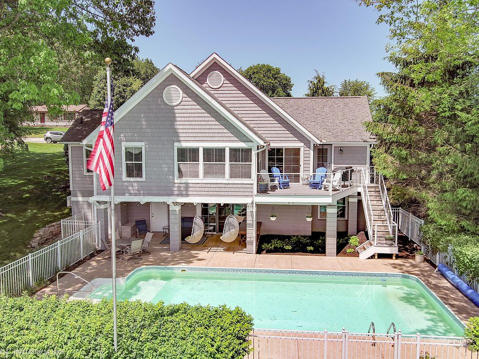 1st image of 763 Glenview Dr